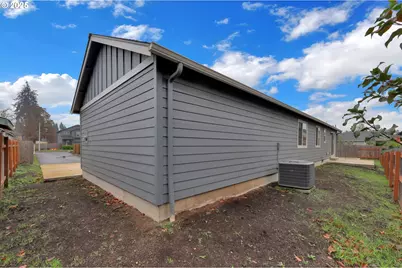 1632 Dotie Dr, Springfield, OR 97477 - Photo 26