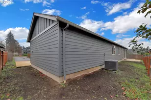 1632 Dotie Dr, Springfield, OR 97477 - Photo 26