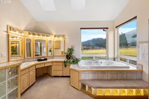6485 Hwy 35, Mount Hood Prkdl, OR 97041 - Photo 24