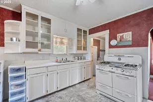 6834 SE 83rd Ave, Portland, OR 97266 - Photo 10