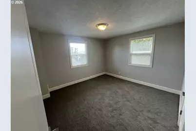 2208 E 5th St, Vancouver, WA 98661 - Photo 12