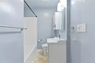 19 NE 139th Ave, Portland, OR 97230 - Photo 20