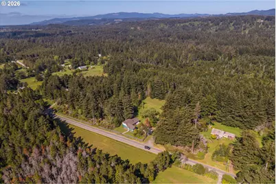 42585 Arizona St, Port Orford, OR 97465 - Photo 36