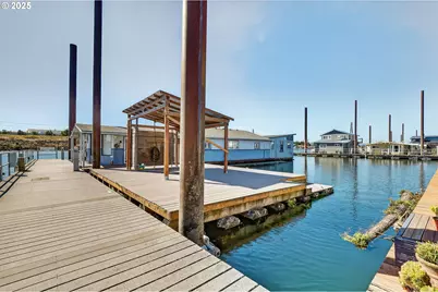 1783 N Jantzen Ave, Portland, OR 97217 - Photo 4