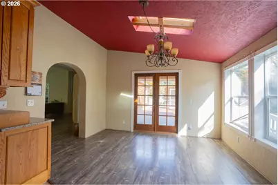 1371 Harlan Rd, Eddyville, OR 97343 - Photo 6