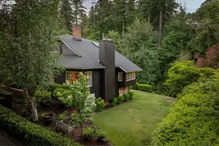 1537 S Aventine Ct, Portland, OR 97219 - Photo 38