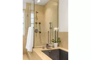 1537 S Aventine Ct, Portland, OR 97219 - Photo 26