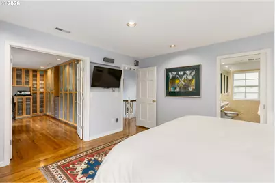 1537 S Aventine Ct, Portland, OR 97219 - Photo 24
