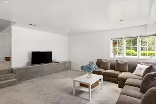 1537 S Aventine Ct, Portland, OR 97219 - Photo 36