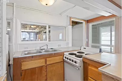 2915 NE Marine Dr #A-20, Portland, OR 97211 - Photo 8