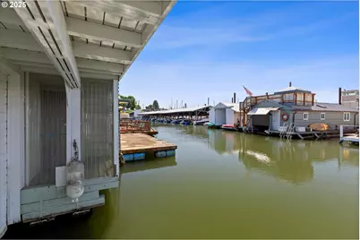 2915 NE Marine Dr #A-20, Portland, OR 97211 - Photo 20