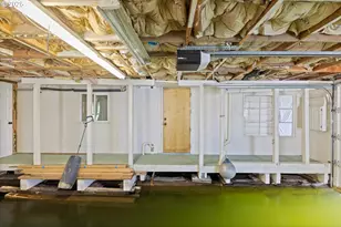 2915 NE Marine Dr, Portland, OR 97211 - Photo 18