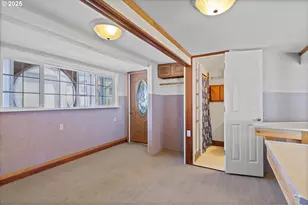 2915 NE Marine Dr, Portland, OR 97211 - Photo 6