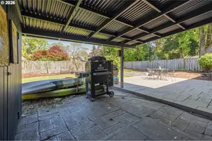 12865 SW Faircrest St, Portland, OR 97225 - Photo 32