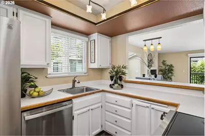1922 Lake Isle Dr, Eugene, OR 97401 - Photo 14