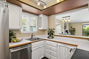 1922 Lake Isle Dr, Eugene, OR 97401 - Photo 14