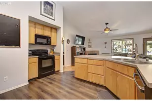15 NE 14th Ct, Battle Ground, WA 98604 - Photo 8