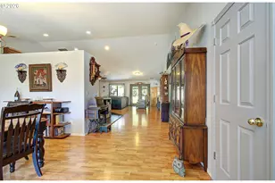 15 NE 14th Ct, Battle Ground, WA 98604 - Photo 4