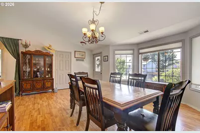 15 NE 14th Ct, Battle Ground, WA 98604 - Photo 2