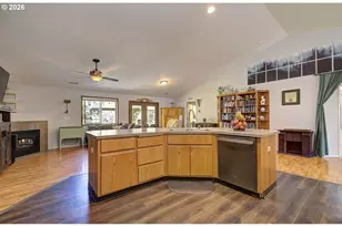 15 NE 14th Ct, Battle Ground, WA 98604 - Photo 8