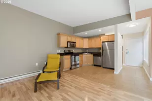 6220 SW Capitol Hwy, Portland, OR 97239 - Photo 6