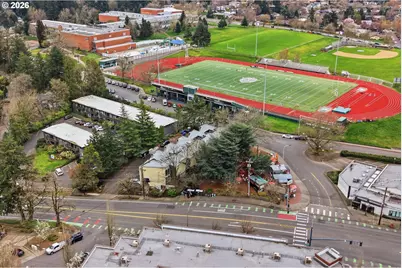 6220 SW Capitol Hwy #8, Portland, OR 97239 - Photo 32