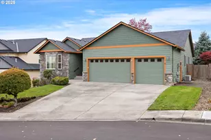 2375 42nd St, Washougal, WA 98671 - Photo 2