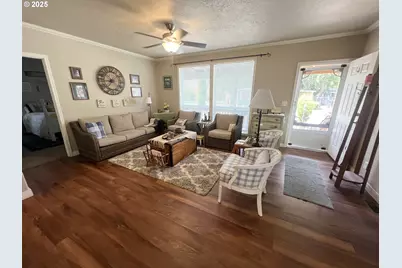 1809 26th St #12, La Grande, OR 97850 - Photo 2