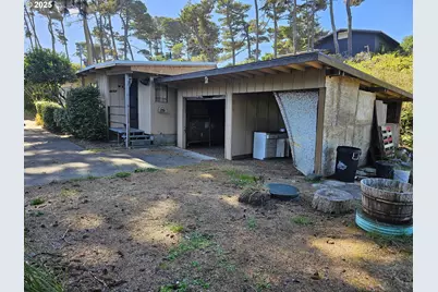 4601 Arago St, Florence, OR 97439 - Photo 22