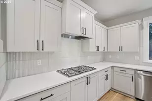 5645 N 94th Ave, Camas, WA 98607 - Photo 10