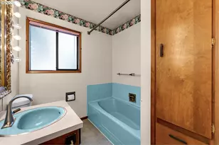 34100 NW Pacific Hwy, La Center, WA 98629 - Photo 28