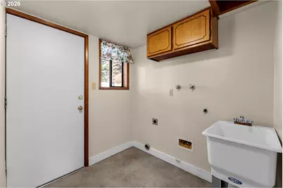 34100 NW Pacific Hwy, La Center, WA 98629 - Photo 32