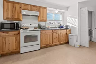 420 N 13th Ave, Cornelius, OR 97113 - Photo 16