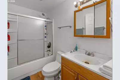 420 N 13th Ave, Cornelius, OR 97113 - Photo 20