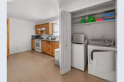 420 N 13th Ave, Cornelius, OR 97113 - Photo 14