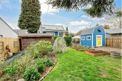 160 W Exeter St, Gladstone, OR 97027 - Photo 2