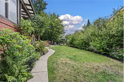 47 W 23rd Ave, Eugene, OR 97405 - Photo 4