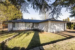 21715 NE Halsey St, Fairview, OR 97024 - Photo 2