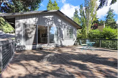 1210 E 38th Ave, Eugene, OR 97405 - Photo 18