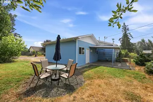 810 22nd St, Springfield, OR 97477 - Photo 4