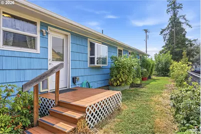 810 22nd St, Springfield, OR 97477 - Photo 6