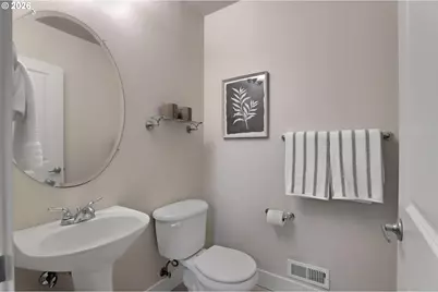 10533 NE Avery Way, Hillsboro, OR 97006 - Photo 16