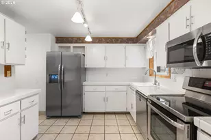 17130 SW Baker St, Beaverton, OR 97007 - Photo 20