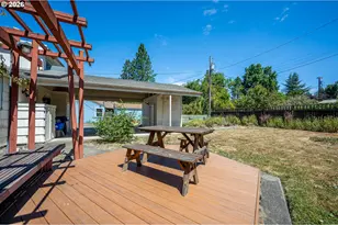 2161 Hilyard St, Eugene, OR 97405 - Photo 34