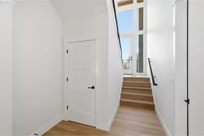 3490 Southview Dr, Eugene, OR 97405 - Photo 32