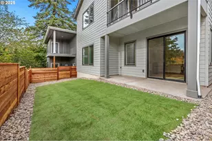 7737 SW 42nd Ave, Portland, OR 97219 - Photo 10