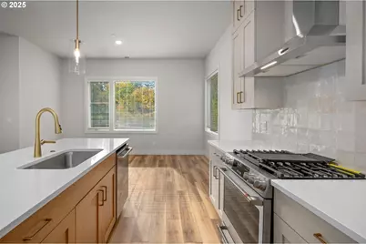 7737 SW 42nd Ave #17, Portland, OR 97219 - Photo 8