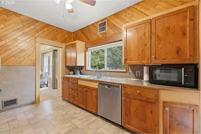 5620 SE Aldercrest Rd, Milwaukie, OR 97222 - Photo 12