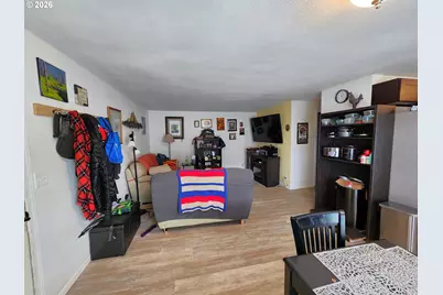 3584 Chiefs Ct, Salem, OR 97305 - Photo 2