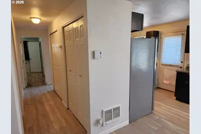 3584 Chiefs Ct, Salem, OR 97305 - Photo 8